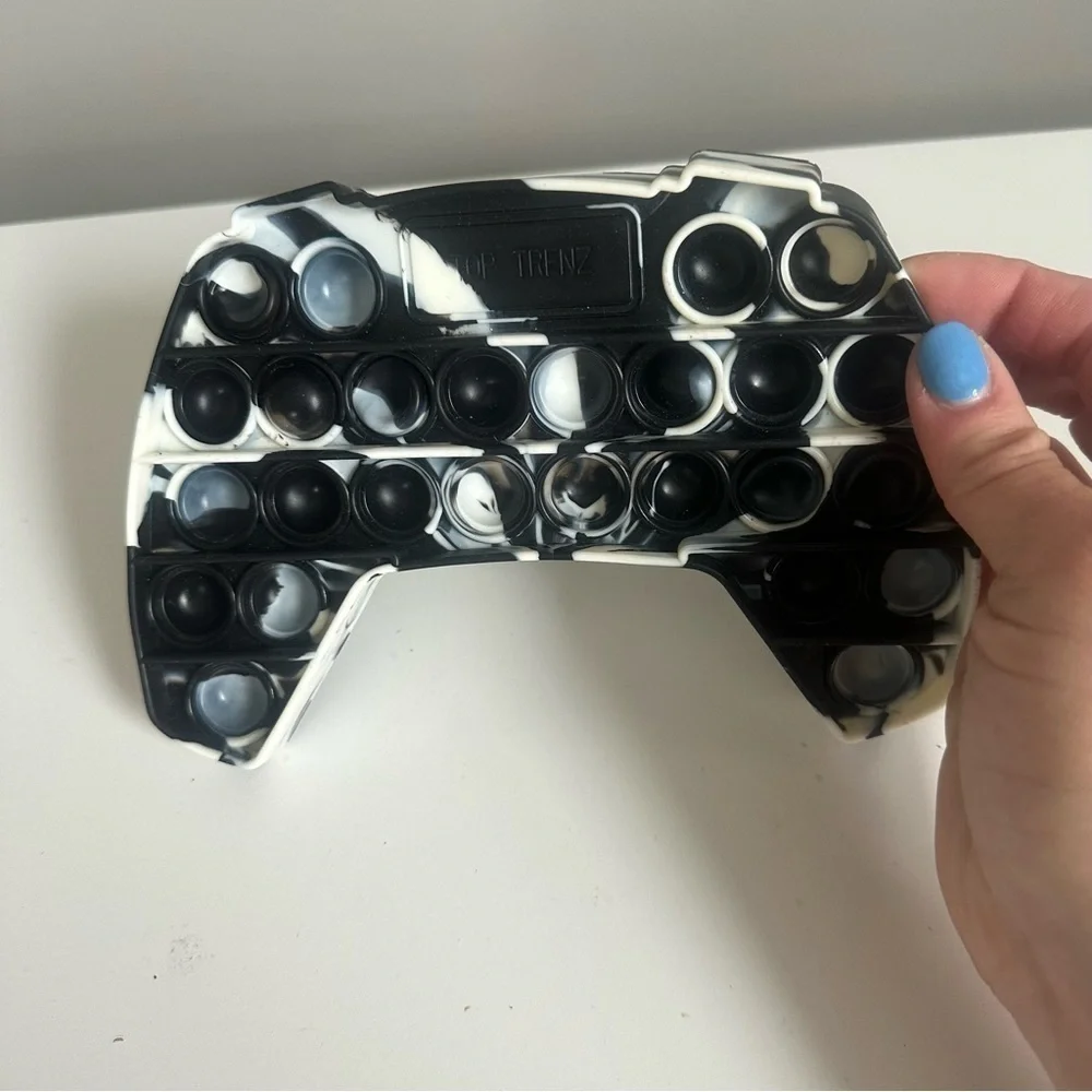 Xbox Game Controller - Picture 4 of 4
